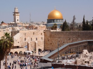 Ściana Płaczu i Złoty Meczet w Jerozolimie, fot. Daniel